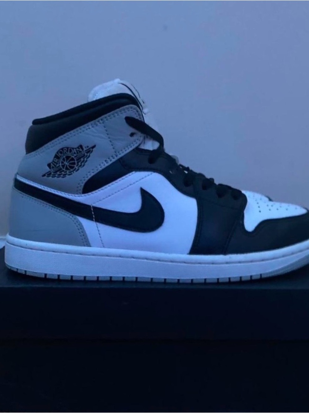 Men’s Air Jordan 1 Mid Top Baron Sneakers - Picture 3 of 3